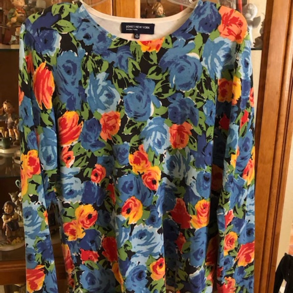 Floral silk Sweater